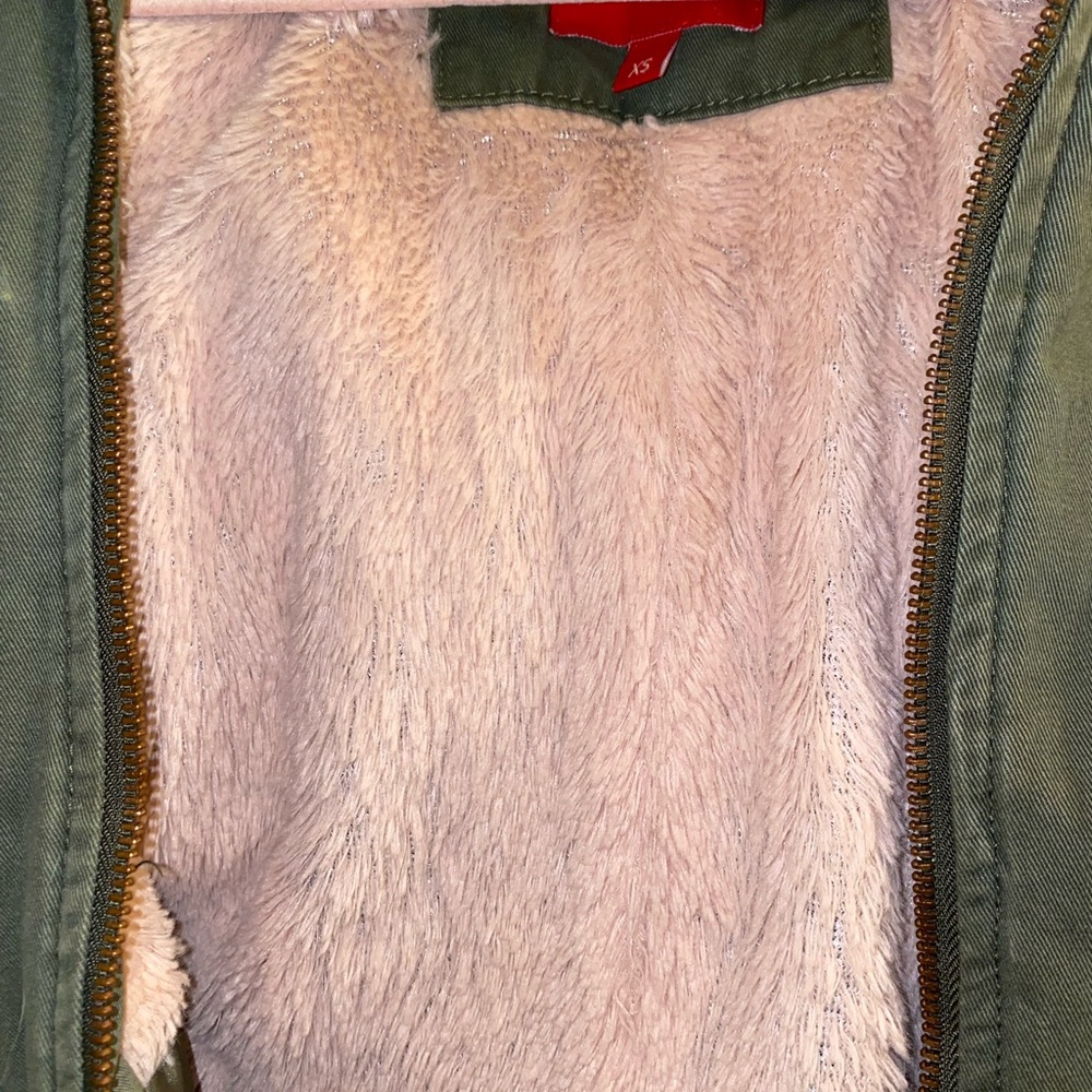 Green Utility Style Jacket - Picture 2 of 4